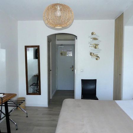Hotel De La Vierge Noire Sainte-Maxime Eksteriør billede